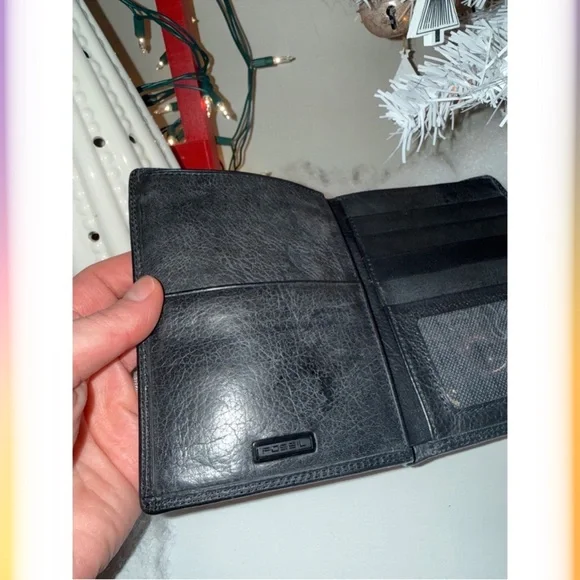 Fossil Black Leather Passport Holder - Picture 2 of 5
